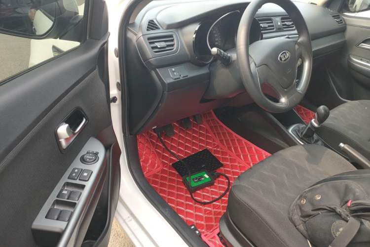 Used Kia K2 2015 Sedan 1.4L MT GLS Left Front Seat