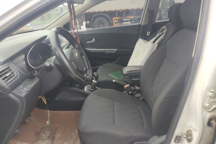 Used Kia K2 2015 Sedan 1.4L MT GLS Left Front Seat