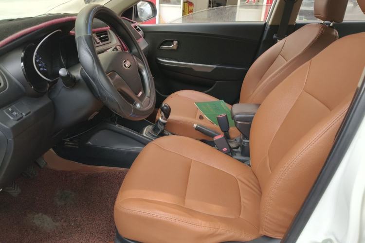 Used Kia K2 2015 Sedan 1.4L MT GLS Left Front Seat