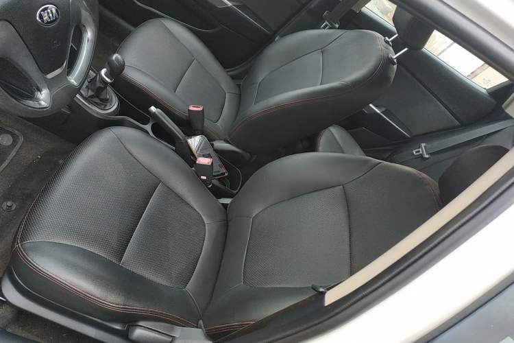 Used Kia K2 2015 Sedan 1.4L MT GLS Left Front Seat