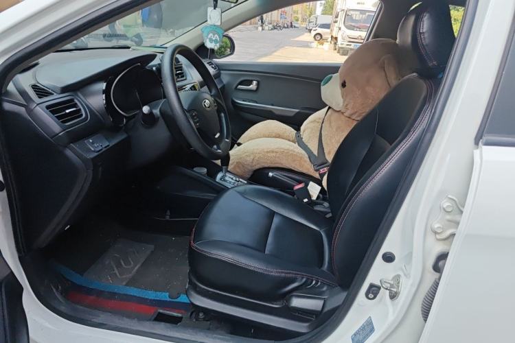 Used Kia K2 2015 Sedan 1.4L Automatic GLS Left Front Seat
