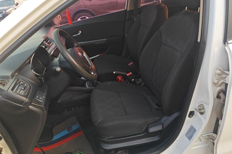 Used Kia K2 2015 Sedan 1.4L MT GLS Left Front Seat