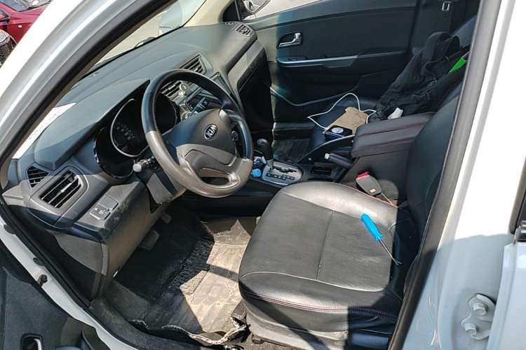 Used Kia K2 2015 Sedan 1.4L Automatic GLS Left Front Seat