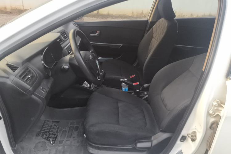 Used Kia K2 2015 Sedan 1.4L MT GLS Left Front Seat