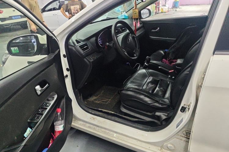 Used Kia K2 2015 Sedan 1.4L MT GLS Left Front Seat