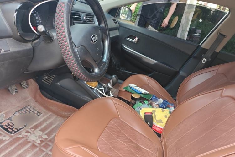 Used Kia K2 2015 Sedan 1.4L MT GLS Left Front Seat