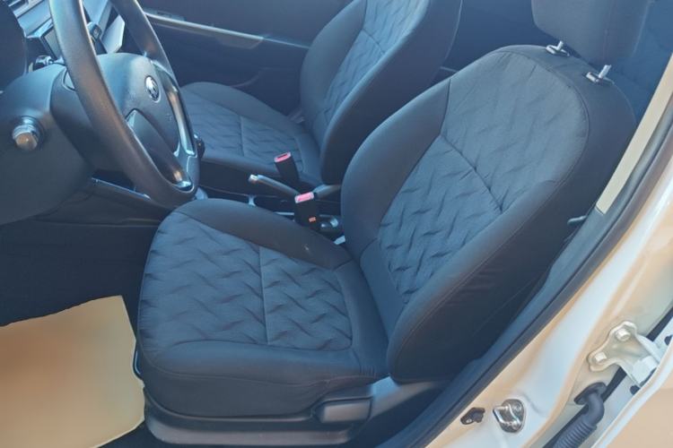 Used Kia K2 2015 Sedan 1.4L MT GLS Left Front Seat