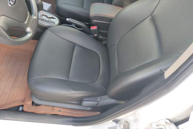 Used Kia K2 2015 Sedan 1.4L Automatic GLS Left Front Seat