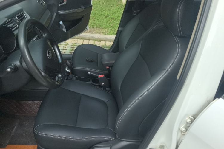Used Kia K2 2015 Sedan 1.4L MT GLS Left Front Seat
