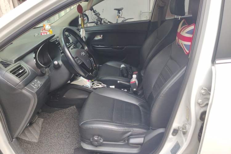Used Kia K2 2015 Sedan 1.6L Automatic Transmission Premium Left Front Seat