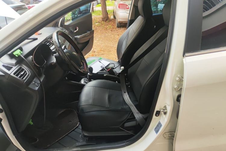 Used Kia K2 2015 Sedan 1.4L MT GLS Left Front Seat