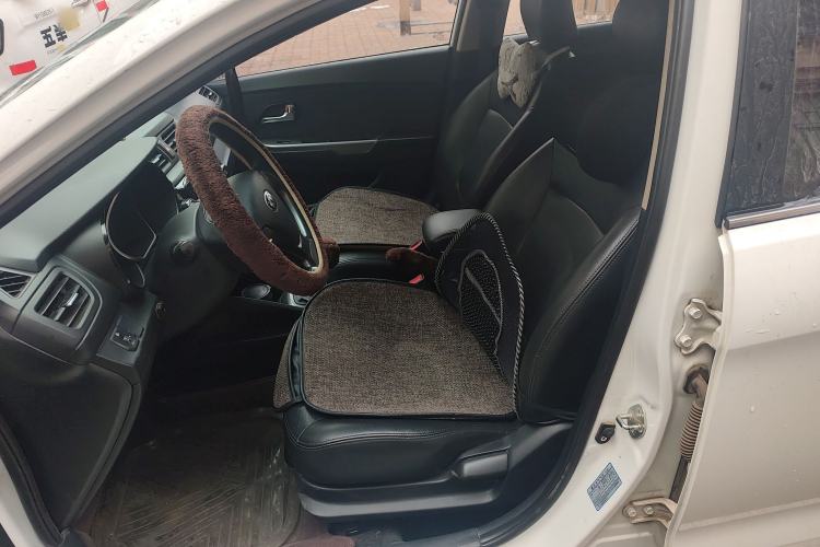 Used Kia K2 2015 Sedan 1.4L MT GLS Left Front Seat