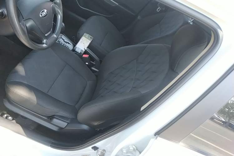 Used Kia K2 2015 Sedan 1.4L Automatic GLS Left Front Seat