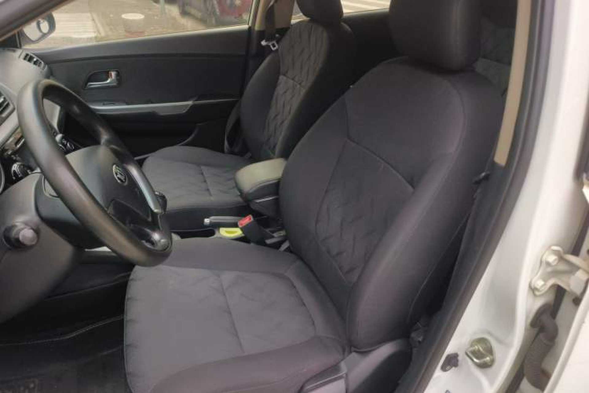 Used Kia K2 2015 Sedan 1.4L MT GLS Left Front Seat
