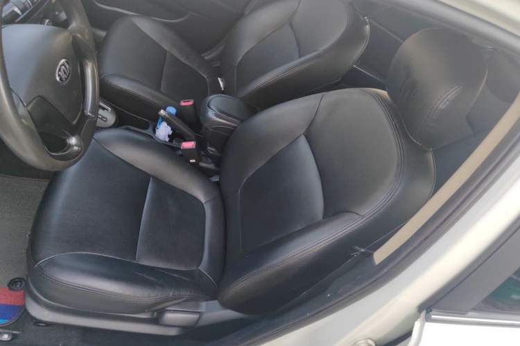 Used Kia K2 2015 Sedan 1.4L Automatic GLS Left Front Seat