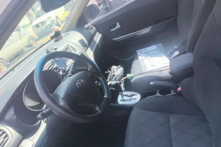 Used Kia K2 2015 Sedan 1.4L Automatic GLS Left Front Seat