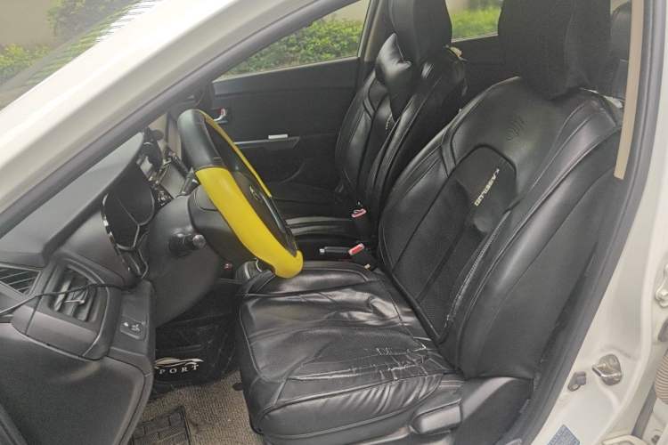 Used Kia K2 2015 Sedan 1.4L MT GLS Left Front Seat
