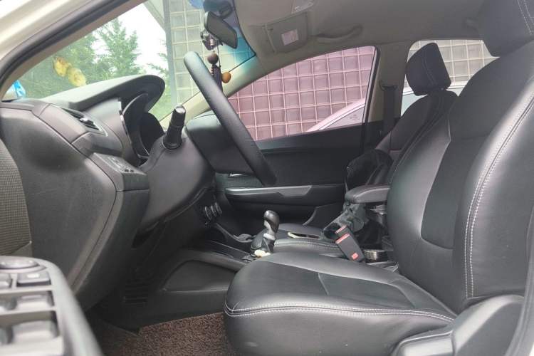 Used Kia K2 2015 Sedan 1.4L MT GLS Left Front Seat