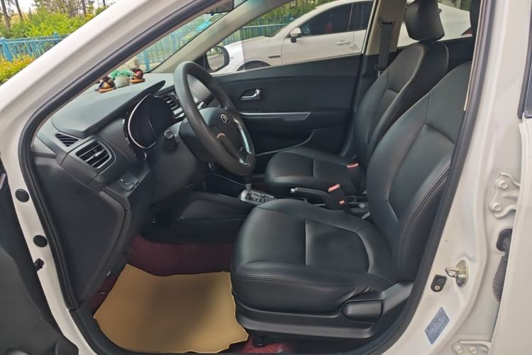 Used Kia K2 2015 Sedan 1.4L Automatic GLS Left Front Seat