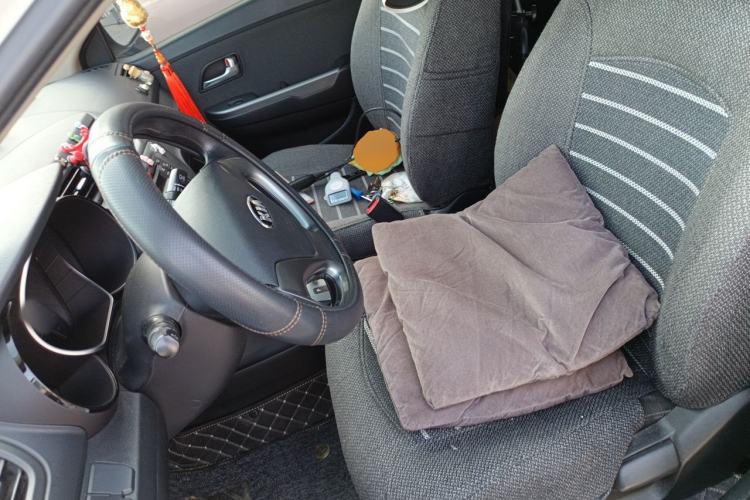 Used Kia K2 2015 Sedan 1.4L Automatic GLS Left Front Seat