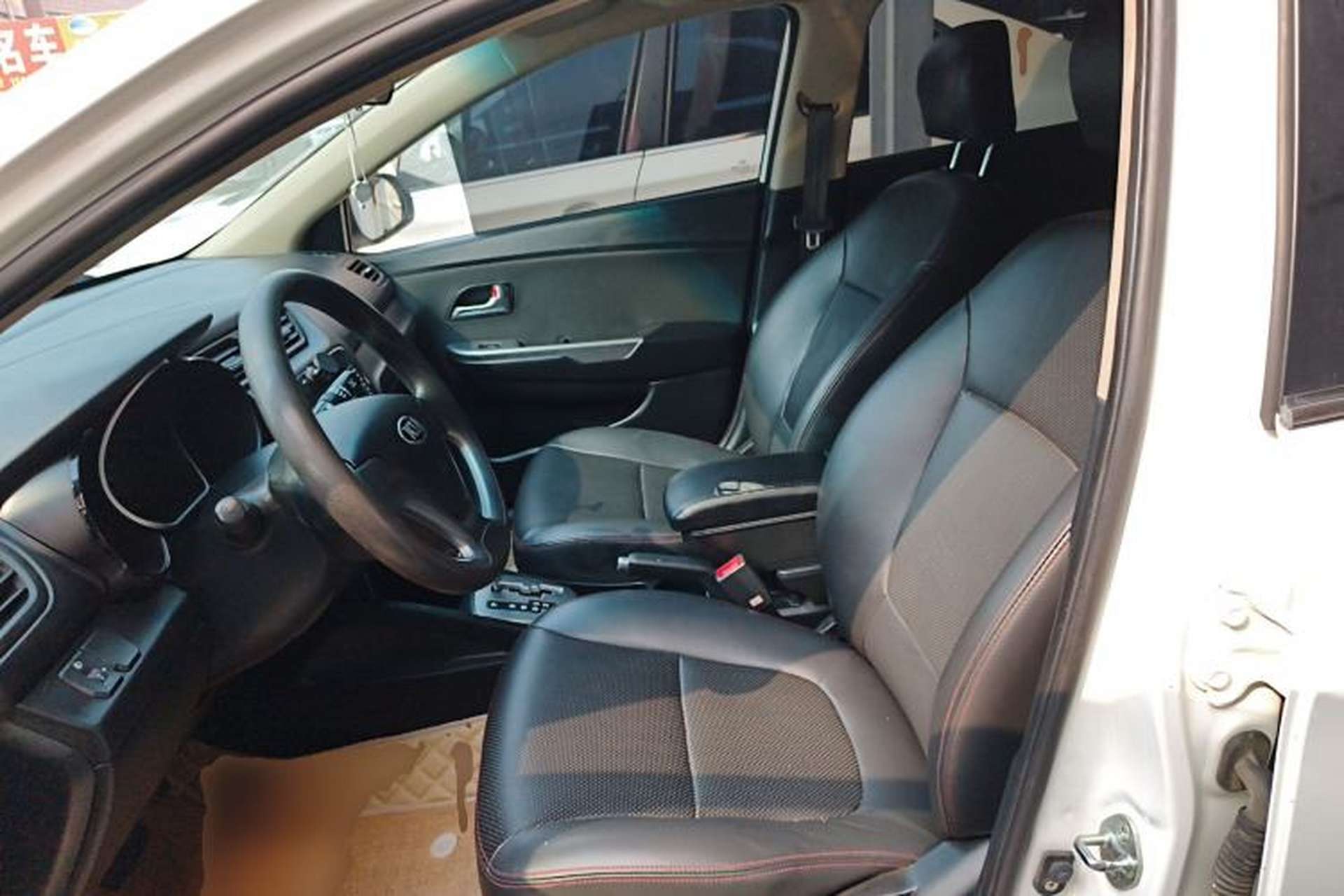 Used Kia K2 2015 Sedan 1.4L Automatic GLS Left Front Seat
