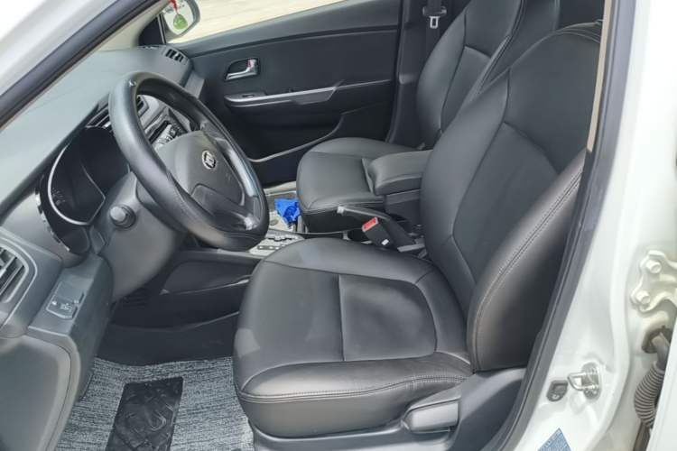 Used Kia K2 2015 Sedan 1.4L Automatic GLS Left Front Seat