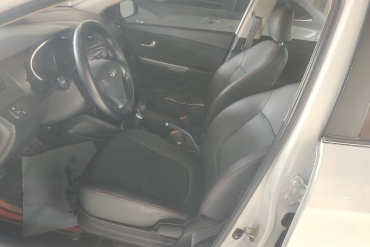 Used Kia K2 2015 Sedan 1.4L MT GLS Left Front Seat