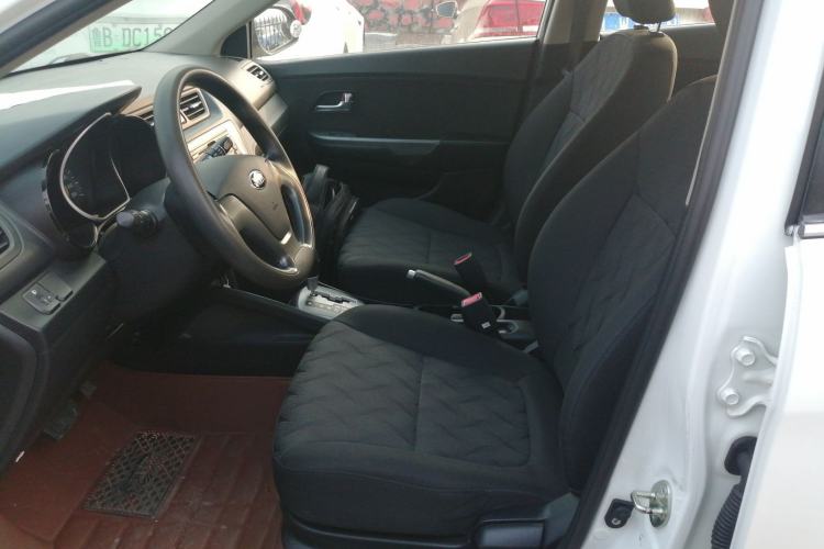 Used Kia K2 2015 Sedan 1.4L Automatic GLS Left Front Seat