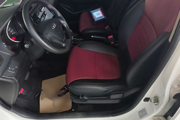 Used Kia K2 2015 Hatchback 1.4L AT GLS Cool Edition Left Front Seat