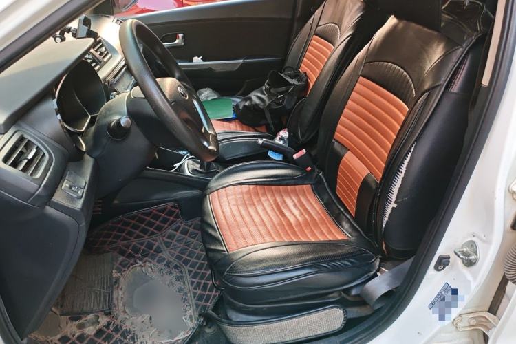 Used Kia K2 2015 Sedan 1.4L MT GLS Left Front Seat