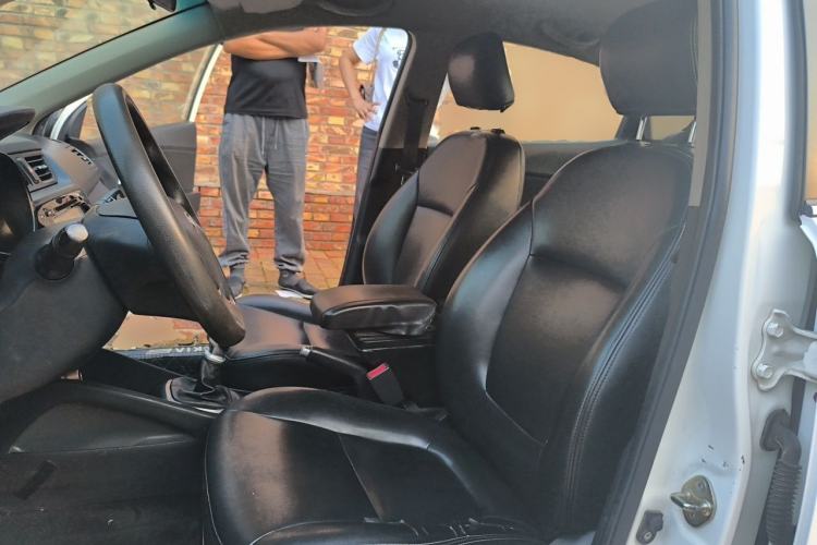 Used Kia K2 2015 Sedan 1.4L MT GLS Left Front Seat