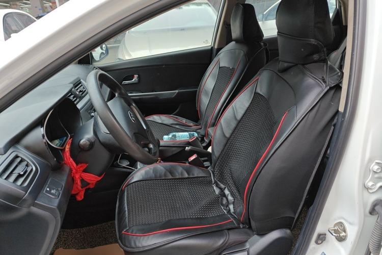 Used Kia K2 2015 Sedan 1.4L MT GLS Left Front Seat