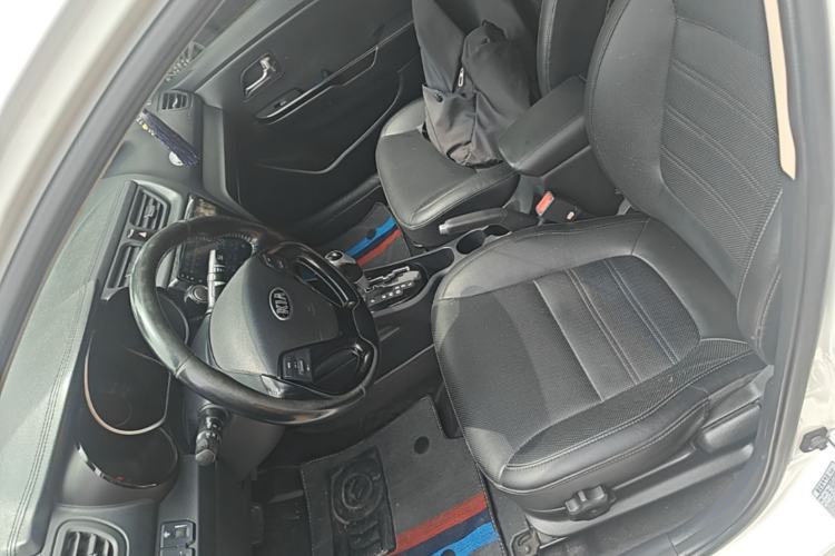 Used Kia K2 2015 Sedan 1.6L Automatic Transmission Premium Left Front Seat