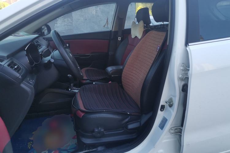 Used Kia K2 2015 Hatchback 1.4L AT GLS Cool Edition Left Front Seat