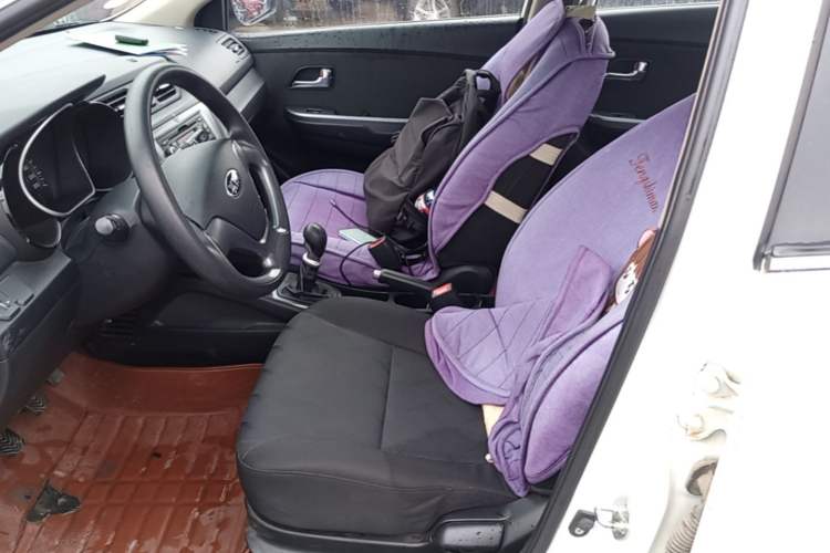 Used Kia K2 2015 Sedan 1.4L MT GLS Left Front Seat