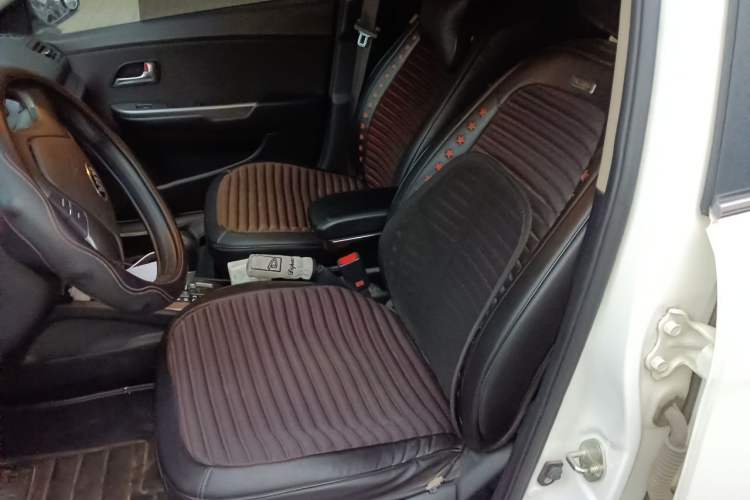 Used Kia K2 2015 Sedan 1.4L Manual Transmission GL Left Front Seat
