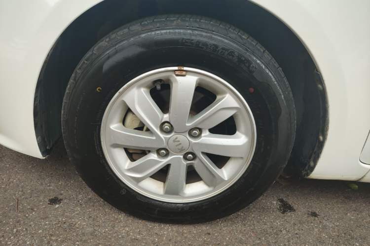 Used Kia K2 2015 Hatchback 1.4L AT GLS Cool Edition Left Front Wheel Hub