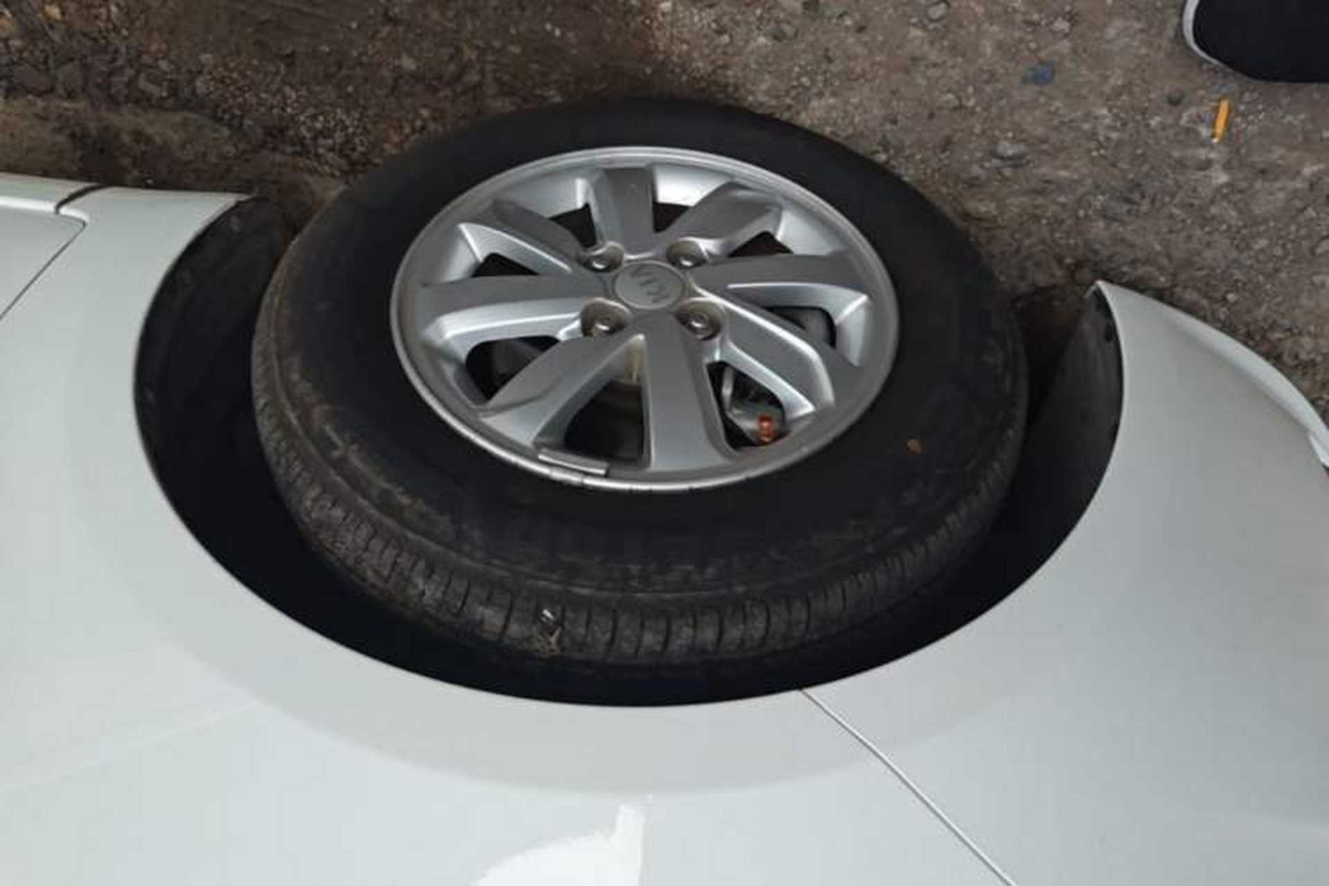 Used Kia K2 2015 Hatchback 1.4L MT GLS Cool Edition Left Front Wheel Hub