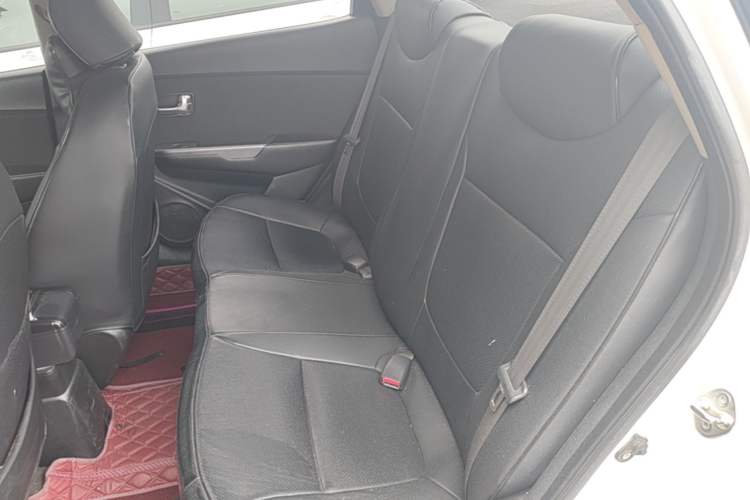 Used Kia K2 2015 Sedan 1.4L MT GLS Left Rear Seat