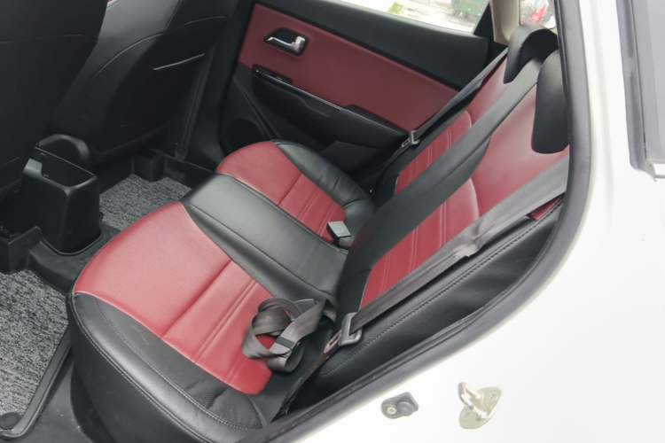 Used Kia K2 2015 Hatchback 1.4L AT GLS Cool Edition Left Rear Seat