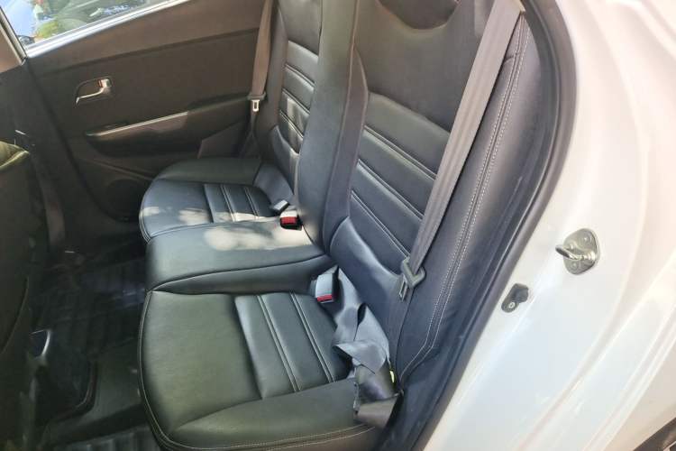 Used Kia K2 2015 Sedan 1.4L MT GLS Left Rear Seat