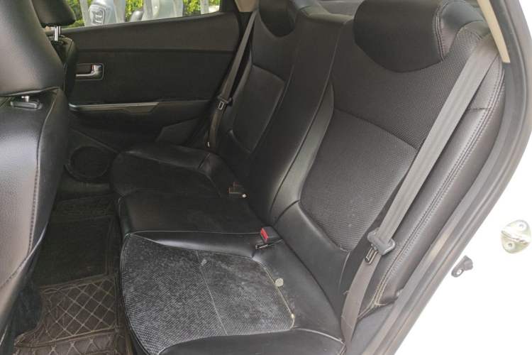 Used Kia K2 2015 Sedan 1.4L Automatic GLS Left Rear Seat