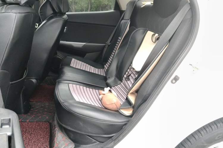 Used Kia K2 2015 Sedan 1.4L MT GLS Left Rear Seat