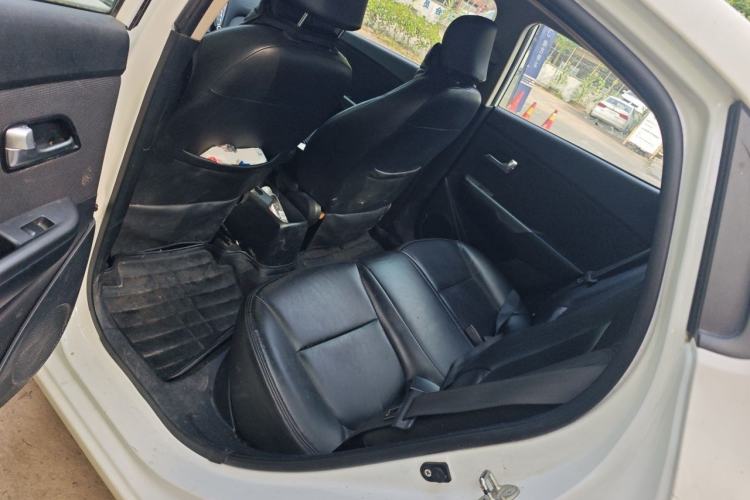 Used Kia K2 2015 Sedan 1.4L MT TOP Left Rear Seat