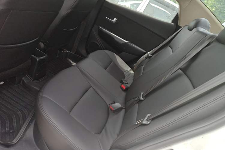 Used Kia K2 2015 Sedan 1.4L MT GLS Left Rear Seat