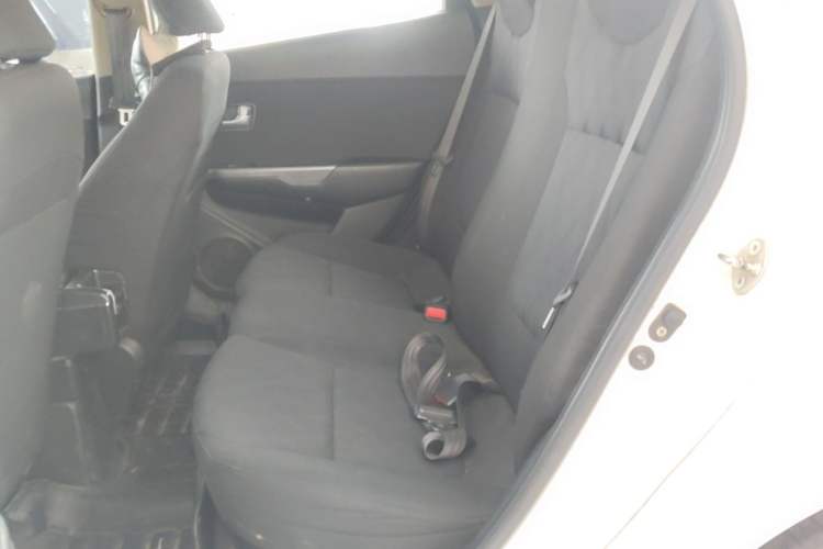 Used Kia K2 2015 Sedan 1.4L MT GLS Left Rear Seat
