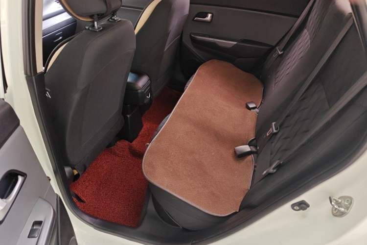 Used Kia K2  Left Rear Seat