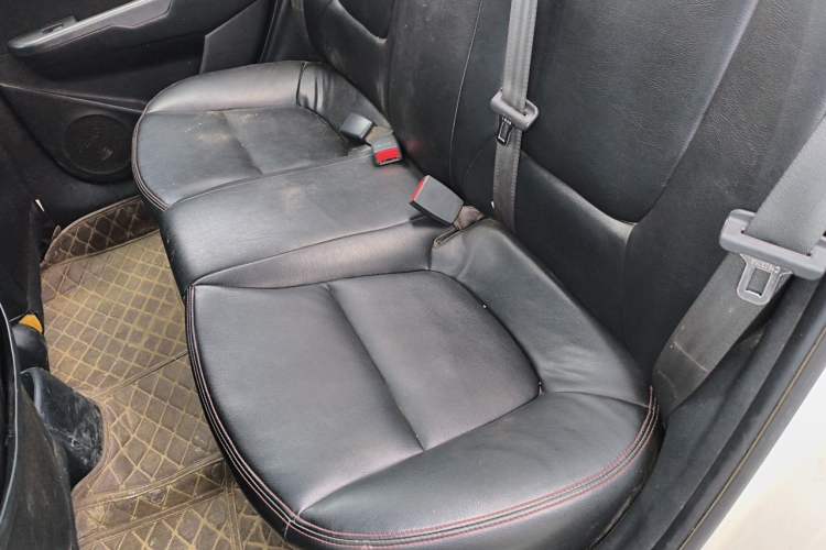 Used Kia K2 2015 Sedan 1.4L MT GLS Left Rear Seat