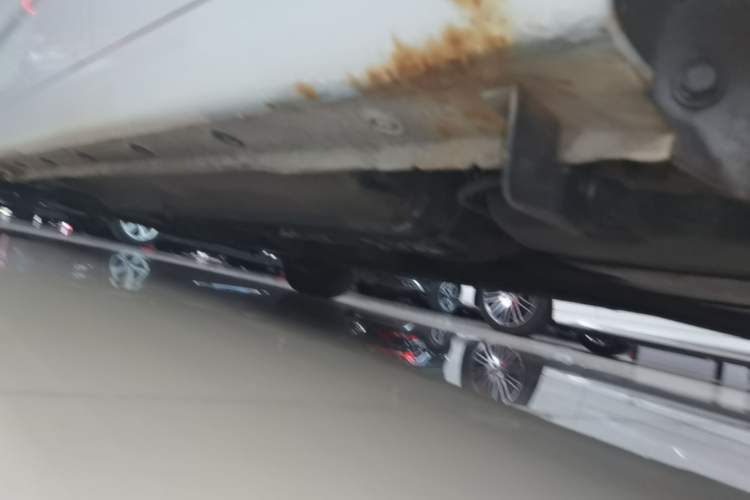 Used Kia K2 2015 Hatchback 1.4L AT GLS Cool Edition Left Side Sill