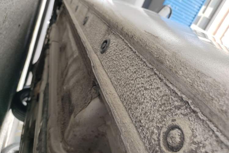 Used Kia K2 2015 Sedan 1.6L Automatic Transmission Premium Left Side Sill